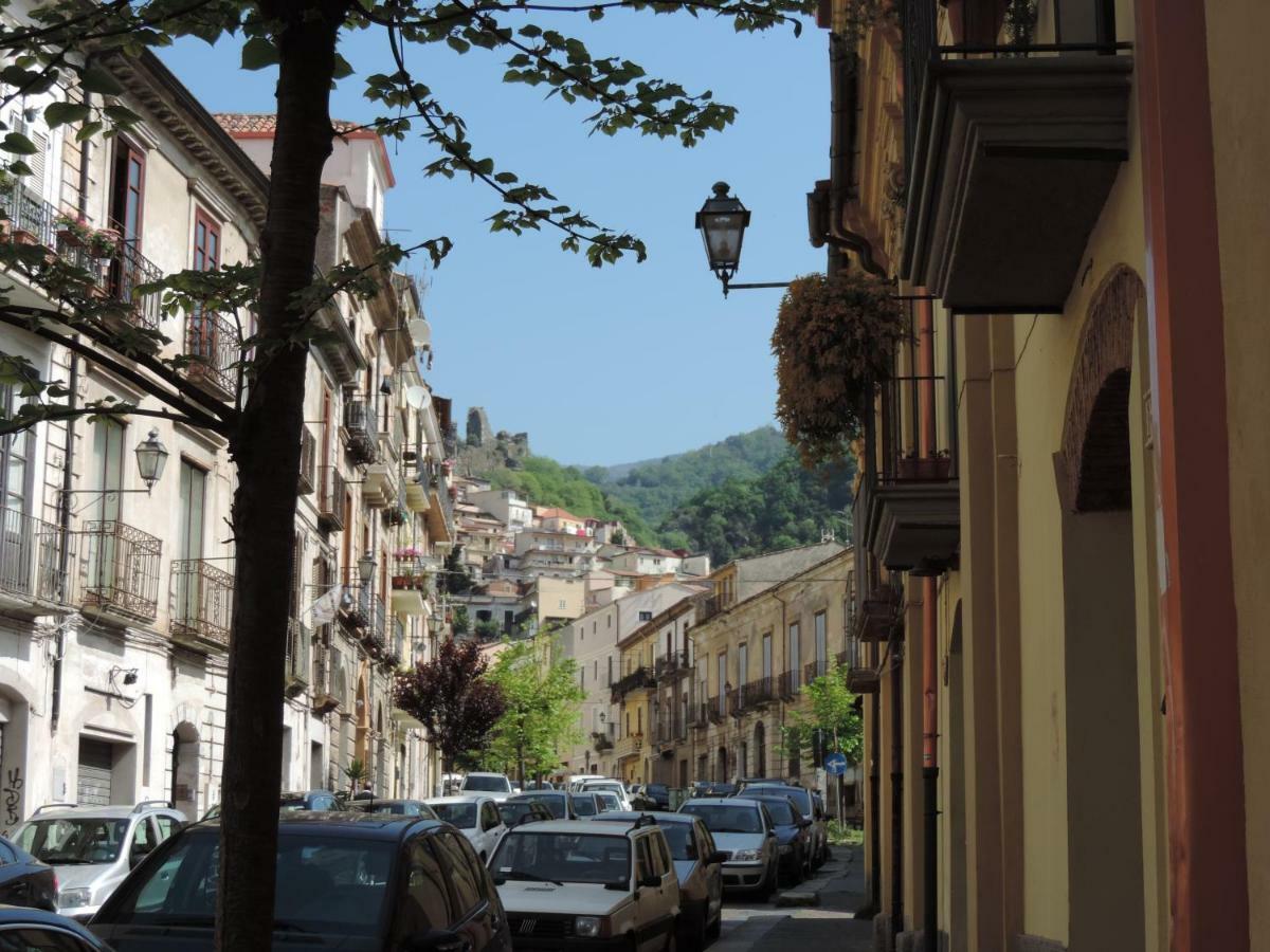 Lamezia Centro, Appartamento Giorgia لاميزيا تيرمي المظهر الخارجي الصورة