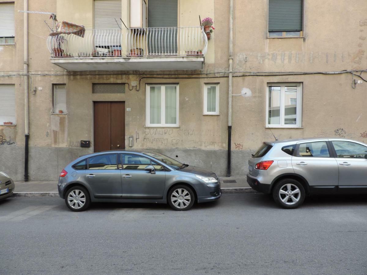 Lamezia Centro, Appartamento Giorgia لاميزيا تيرمي المظهر الخارجي الصورة